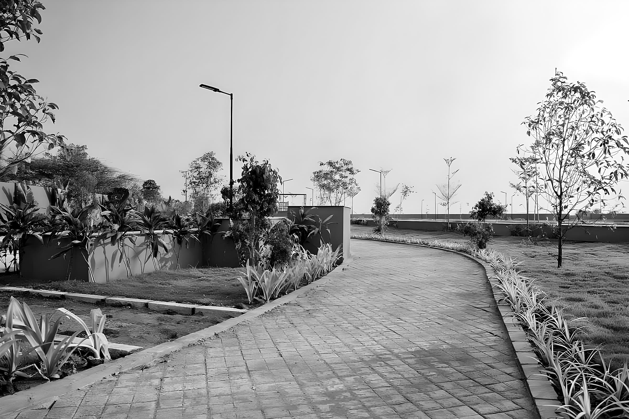 Park walk at Paulsn Gardens